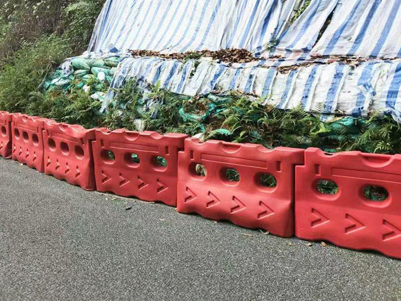 Road Water Barriers
